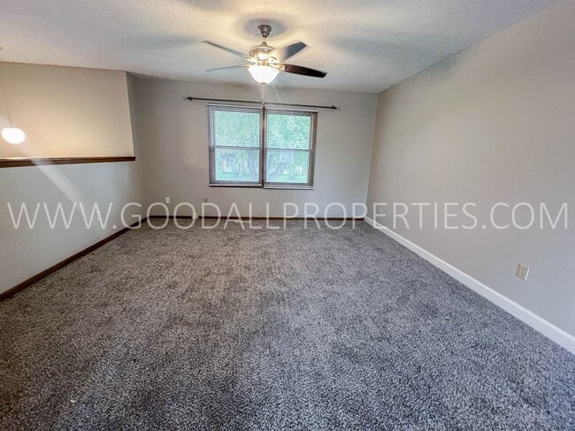 2405 3rd St SW in Altoona, IA - Building Photo - Building Photo