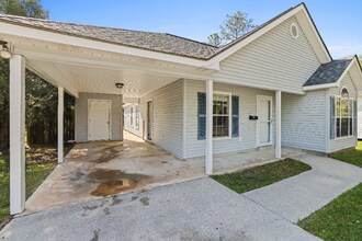 177 Beauregard St in Ponchatoula, LA - Building Photo - Building Photo