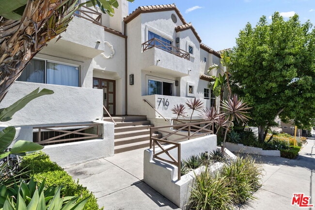 property at 716 Maltman Ave