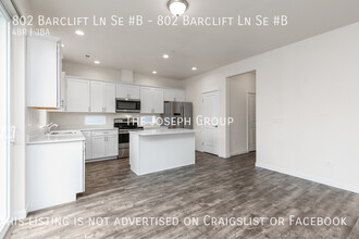 802 Barclift Ln SE, Unit 802 Barclift Ln Se #B in Tumwater, WA - Foto de edificio - Building Photo
