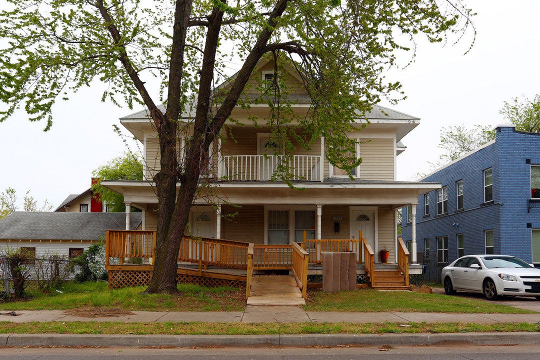 1304 NW 16th St in Oklahoma City, OK - Building Photo