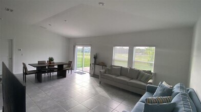 1490 Austin St in Winter Haven, FL - Building Photo - Building Photo
