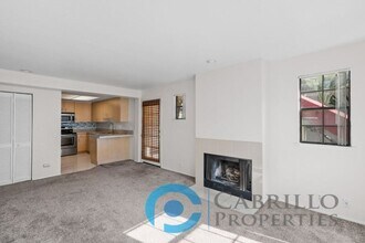 3975 Hortensia St in San Diego, CA - Building Photo - Building Photo