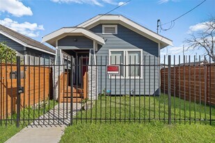 7623 Ave E in Houston, TX - Building Photo