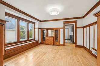 1705 W Custer Ave in Milwaukee, WI - Foto de edificio - Building Photo