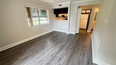 15300 SW 106th Terrace in Miami, FL - Building Photo - Building Photo