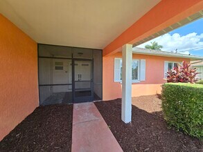 3404 SW 1st Pl in Cape Coral, FL - Building Photo - Building Photo