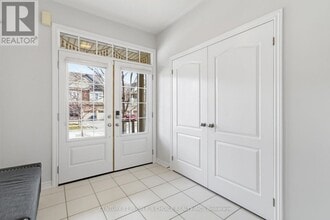 188 Bonnieglen Farm Blvd in Caledon, ON - Building Photo - Building Photo