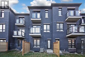 5943 Saigon St in Mississauga, ON - Building Photo - Building Photo