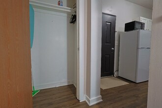 2 Cambridge Lane in Clinton, NY - Building Photo - Building Photo