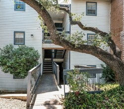 11311 Sir Winston St in San Antonio, TX - Foto de edificio - Building Photo