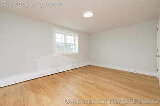 162 Summer St in Somerville, MA - Building Photo - Building Photo