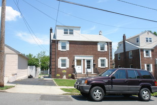 346-348 Meredith St in Perth Amboy, NJ - Building Photo