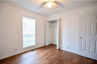 101 Heathcote Ct in Goodlettsville, TN - Foto de edificio - Building Photo