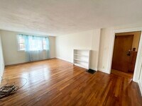 72 Roseclair St photo'