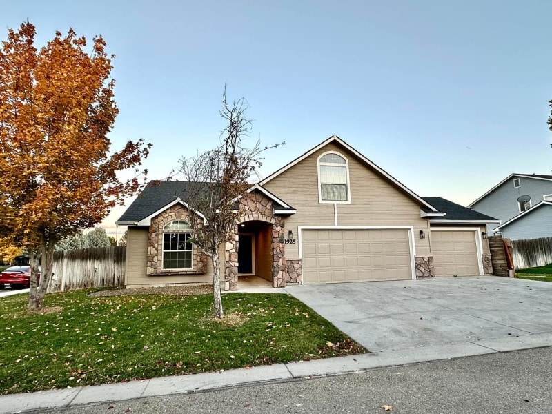 1925 W Odessa Ave in Nampa, ID - Building Photo