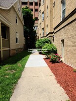 4514 N Wolcott Ave, Unit 2B in Chicago, IL - Building Photo