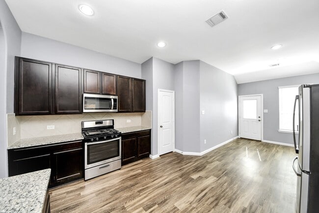 2335 Spring Hollow Dr