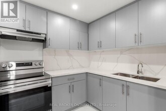 392 Clarkson Gate in Milton, ON - Building Photo - Building Photo