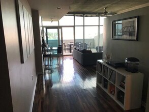 1700 Bassett St, Unit Glasshouse #1215 in Denver, CO - Building Photo - Building Photo