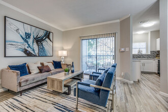 The Azul Apartments in Dallas, TX - Foto de edificio - Building Photo
