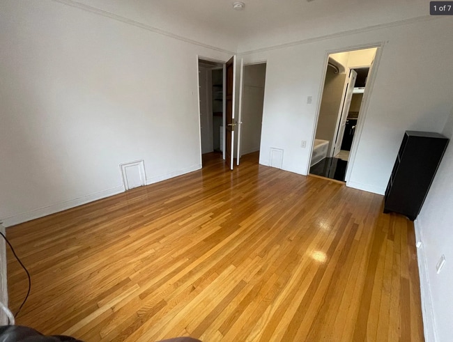 1062 S Corning St, Unit Upper