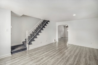 1062 Stratford Rd in Glenolden, PA - Building Photo - Building Photo