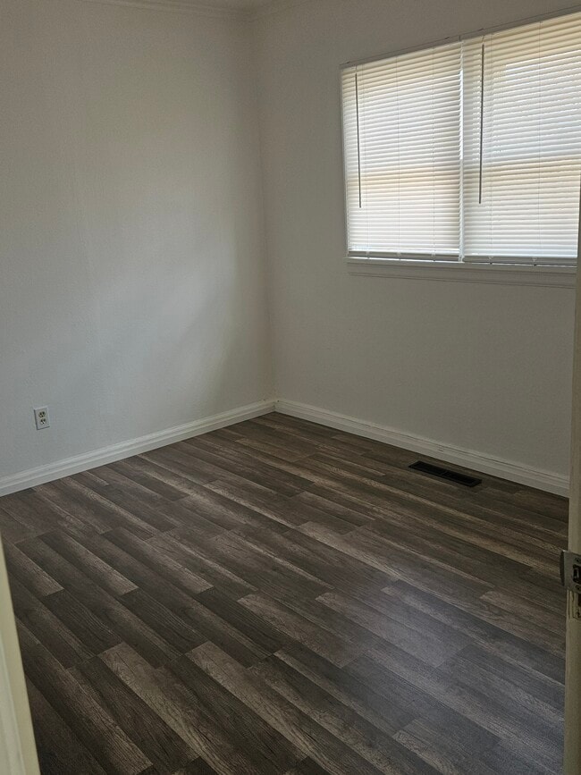 property at 1037 2nd St