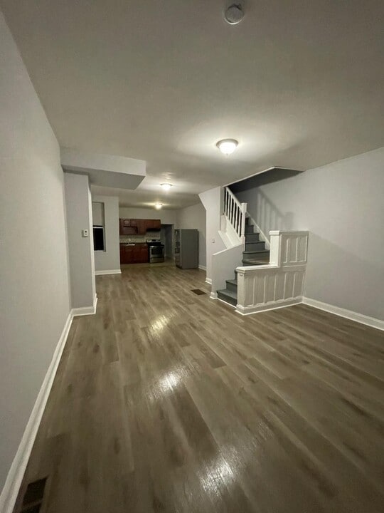 628 N 55th St in Philadelphia, PA - Building Photo