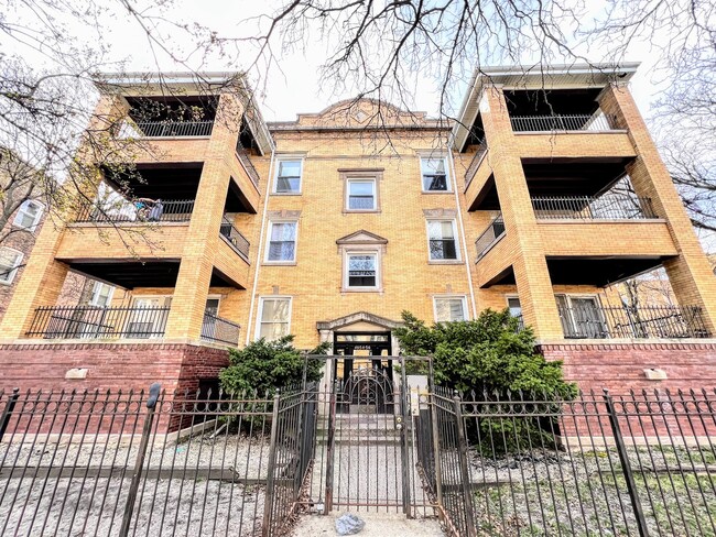 property at 4656 N Central Park Ave