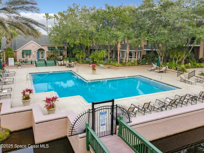7667 N Wickham Rd in Melbourne, FL - Building Photo - Building Photo