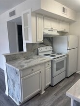 2828 61st St in Galveston, TX - Foto de edificio - Building Photo