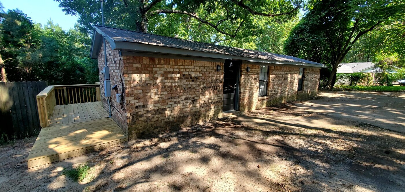 1507 White Oak Ln in Oxford, MS - Foto de edificio