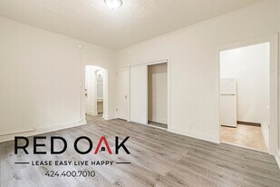 153 N New Hampshire Ave, Unit 106 in Los Angeles, CA - Building Photo