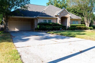 15315 T C Jester Blvd in Houston, TX - Building Photo - Building Photo