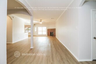 632 Creekview Dr in Burleson, TX - Building Photo - Building Photo