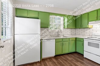 2708-2710 Vista Ln in Nashville, TN - Building Photo - Building Photo