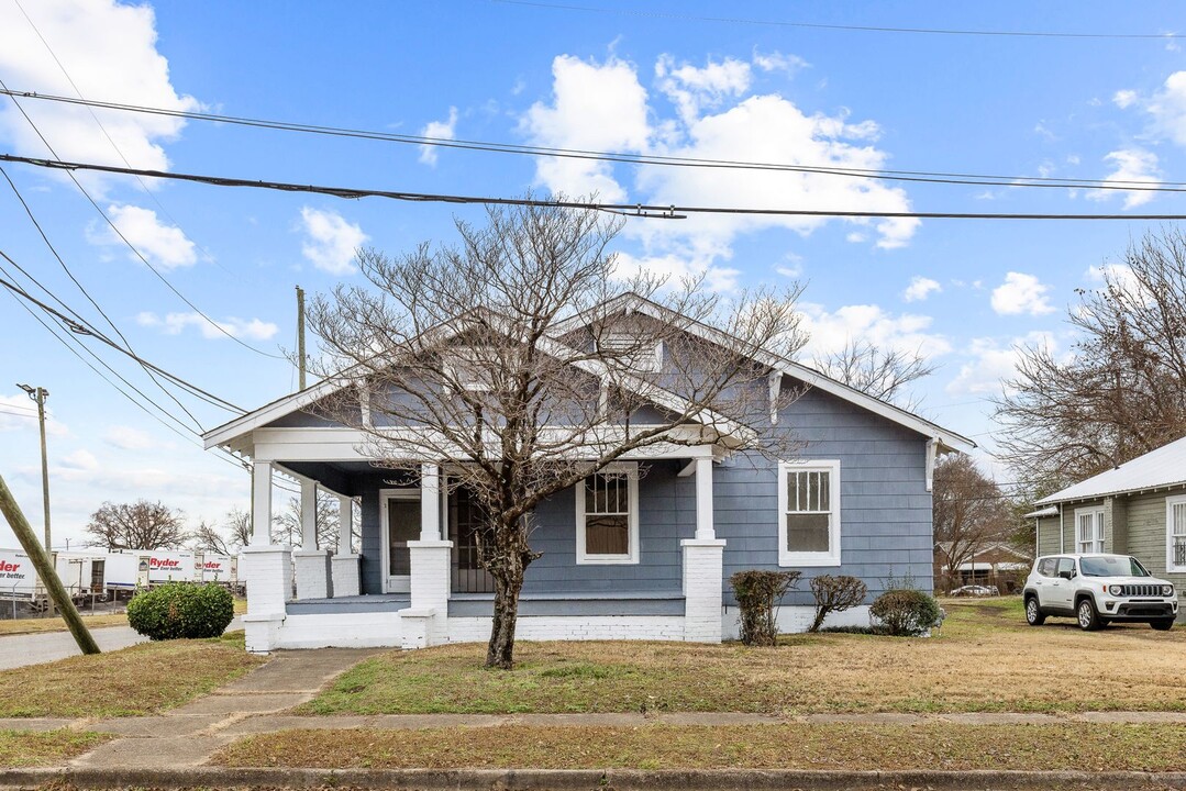 4300 Gadsden St in Birmingham, AL - Building Photo