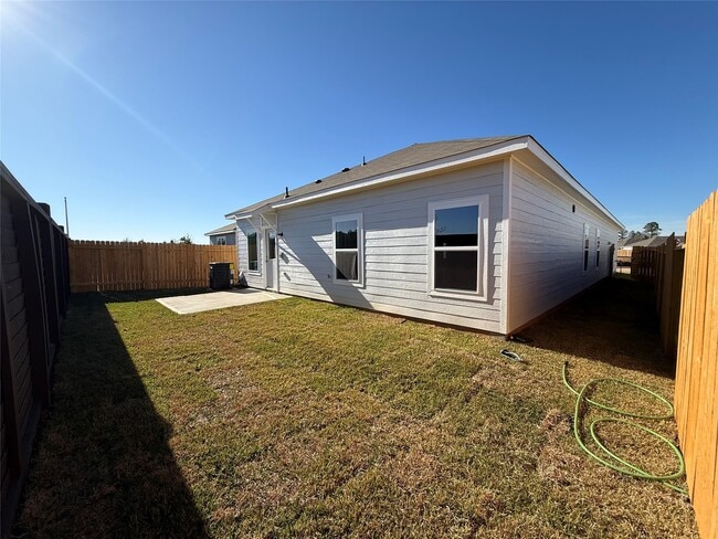 15806 Berry Hl Dr in Conroe, TX - Building Photo - Building Photo