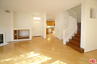 915 Somerville in Irvine, CA - Building Photo - Building Photo