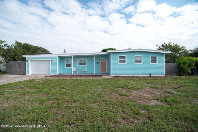 207 NE 1st Ct in Satellite Beach, FL - Building Photo - Building Photo