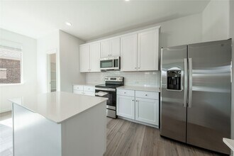 340 Wentworth Dr in Fate, TX - Building Photo - Building Photo