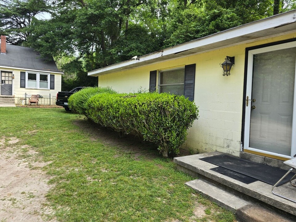 1234 Winyah Dr in Columbia, SC - Foto de edificio