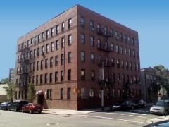 136 W 170th St in Bronx, NY - Building Photo