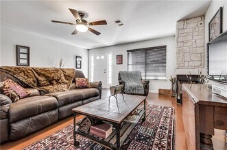 1302 River Ridge Dr in Austin, TX - Building Photo - Building Photo