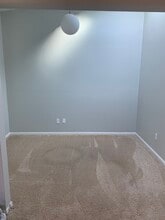 880 N Adams Rd, Unit 6 in Birmingham, MI - Foto de edificio - Building Photo