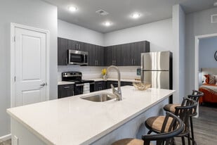 The Commons Apartments in New Albany, IN - Building Photo