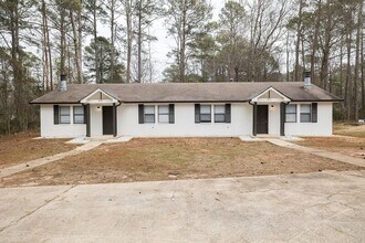 1717 Cedar Shoals Dr in Athens, GA - Building Photo - Building Photo