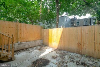 321 N Preston St in Philadelphia, PA - Building Photo - Building Photo