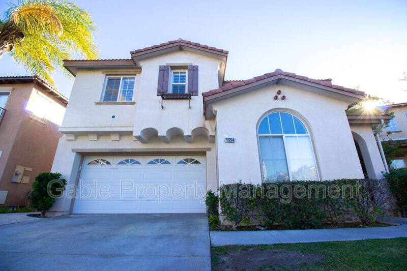 24254 Kirby Ct in Santa Clarita, CA - Building Photo
